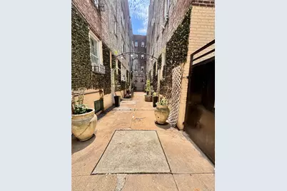 98-15 34th Ave, Corona, NY 11368 - Photo 29