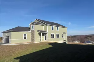 38 Dartmouth Dr, Poughkeepsie, NY 12603 - Photo 3