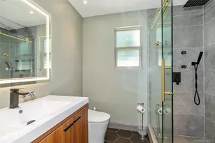 65 Oak Ridge Ln, Albertson, NY 11507 - Photo 11