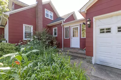 5660 Sound Avenue, Mattituck, NY 11952 - Photo 7