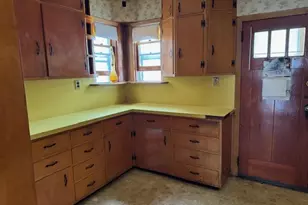 16-12 149th St, Whitestone, NY 11357 - Photo 9