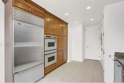90 E End Avenue #10B, New York, NY 10028 - Photo 29