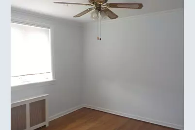 70-50 260th Street #H-2, Glen Oaks, NY 11004 - Photo 13