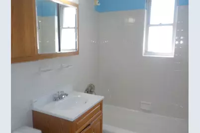 70-50 260th Street #H-2, Glen Oaks, NY 11004 - Photo 15