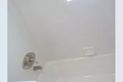 70-50 260th Street #H-2, Glen Oaks, NY 11004 - Photo 17