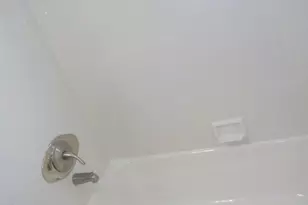 70-50 260th St, Glen Oaks, NY 11004 - Photo 17