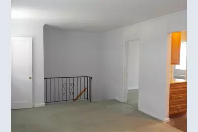 70-50 260th Street #H-2, Glen Oaks, NY 11004 - Photo 3