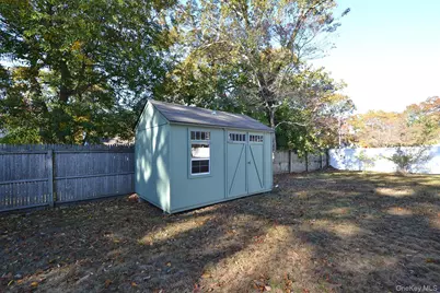 47 Midway Street, Patchogue, NY 11772 - Photo 7