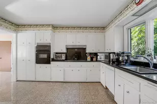 6 Century Ridge Rd, Purchase, NY 10577 - Photo 13