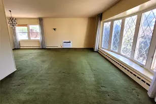 1474 Stephen Marc Ln, East Meadow, NY 11554 - Photo 3