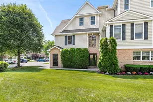 481 Pacing Way, Westbury, NY 11590 - Photo 37