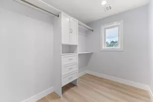 39 Stirrup Ln, Levittown, NY 11756 - Photo 33