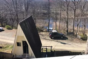 35 Lake Claire Dr, Middletown, NY 10940 - Photo 3