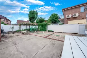 56-40 Francis Lewis Blvd, Bayside, NY 11364 - Photo 19