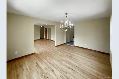 43 Elm Avenue, Glen Cove, NY 11542 - Photo 3