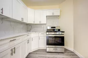 105-51 Remington St, Jamaica, NY 11435 - Photo 3