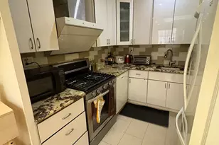 164-22 73rd Ave, Fresh Meadows, NY 11366 - Photo 7