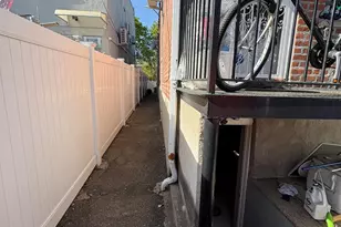 164-22 73rd Ave, Fresh Meadows, NY 11366 - Photo 33