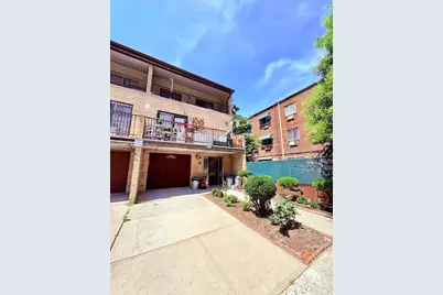 143-53 Barclay Avenue #A9, Flushing, NY 11355 - Photo 1