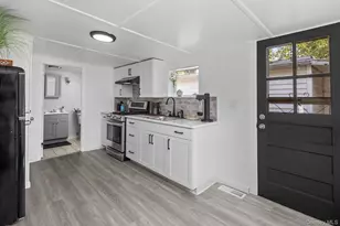 32 Tier St, Bronx, NY 10464 - Photo 7