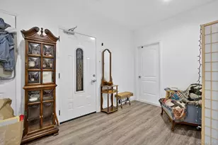 91 Carson Ave, Newburgh, NY 12550 - Photo 5