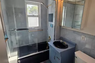 77-33 79th St, Glendale, NY 11385 - Photo 5