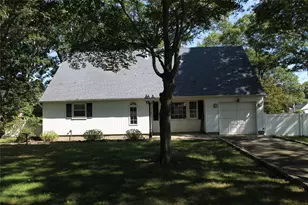 11 Roberts Rd, Shirley, NY 11967 - Photo 21