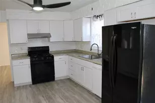 11 Roberts Rd, Shirley, NY 11967 - Photo 15