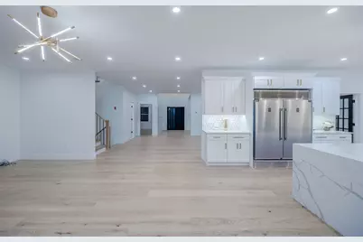 9 Friends Lane, Westbury, NY 11590 - Photo 17