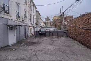 2541 Holland Ave, Bronx, NY 10467 - Photo 15