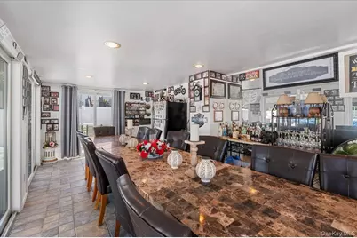 46 Knoll Street, Lindenhurst, NY 11757 - Photo 29