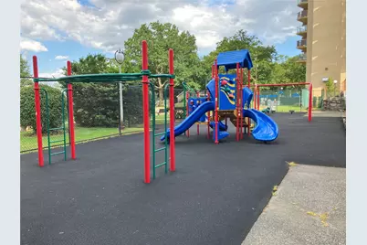 18-15 215 Street #3M, Bayside, NY 11360 - Photo 25