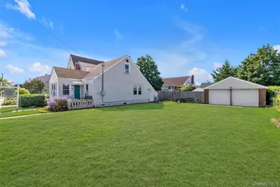 9 Hamilton Avenue, Island Park, NY 11558 - Photo 3