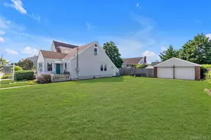 9 Hamilton Ave, Island Park, NY 11558 - Photo 3