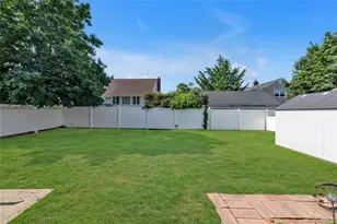 9 Hamilton Ave, Island Park, NY 11558 - Photo 17