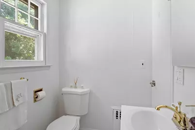 13 Potters Court, Great Neck, NY 11024 - Photo 15