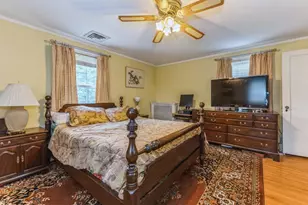 83-24 Edgerton Blvd, Jamaica, NY 11432 - Photo 17