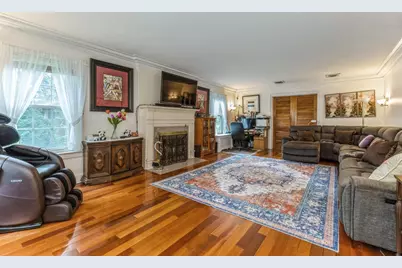 83-24 Edgerton Boulevard, Jamaica, NY 11432 - Photo 5