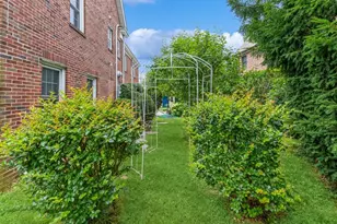 83-24 Edgerton Blvd, Jamaica, NY 11432 - Photo 25