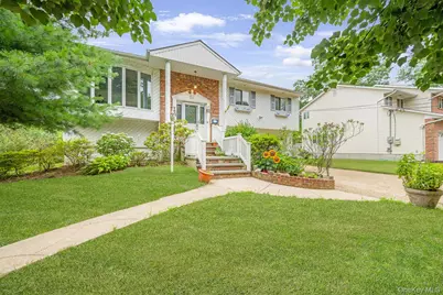 52 North Drive, Manhasset Hills, NY 11040 - Photo 3