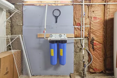 52 North Drive, Manhasset Hills, NY 11040 - Photo 39