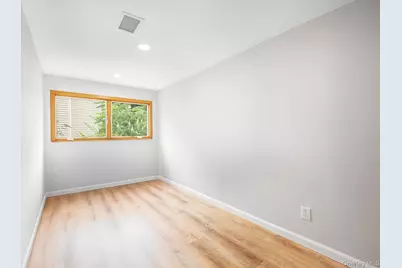 52 North Drive, Manhasset Hills, NY 11040 - Photo 35