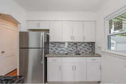 1033 Tulsa Street, Uniondale, NY 11553 - Photo 9