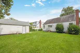 1033 Tulsa St, Uniondale, NY 11553 - Photo 5