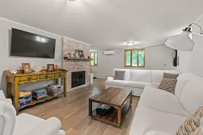 14 Thorman Lane, Huntington, NY 11743 - Photo 19