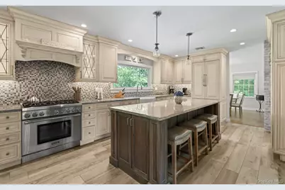 14 Thorman Lane, Huntington, NY 11743 - Photo 7