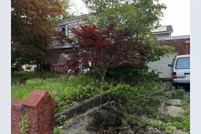 219 Locustwood Boulevard, Elmont, NY 11003 - Photo 3