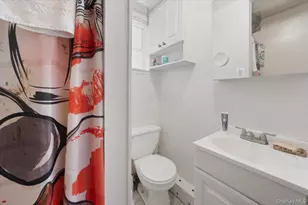 730 Logan Ave, Bronx, NY 10465 - Photo 21