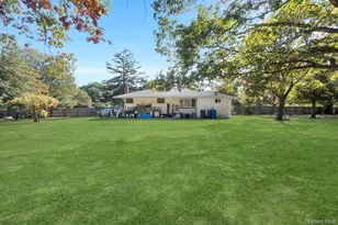 1524 Pine Acres Blvd, Bay Shore, NY 11706 - Photo 23