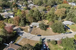 1524 Pine Acres Blvd, Bay Shore, NY 11706 - Photo 7